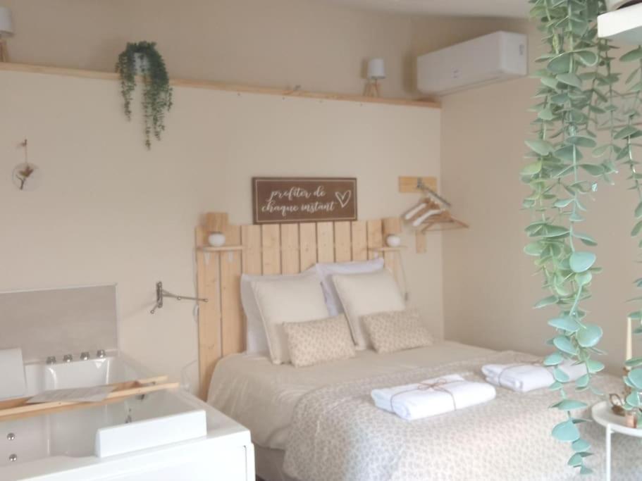 L'Atelier Des Reves Un Moment Magique Spa Prive 博讷 外观 照片