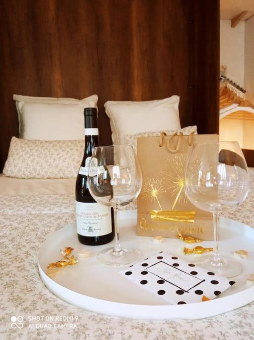 L'Atelier Des Reves Un Moment Magique Spa Prive 博讷 外观 照片